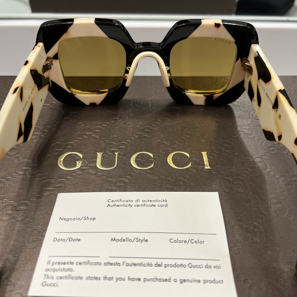 GUCCI Hollywood Forever Woman’s Sunglasses - Picture 5 of 16